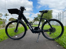 Load image into Gallery viewer, AmericanElectric 2021 Raven Step-Thru 350-Watt Electric Bike